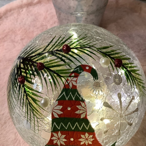 Holiday Christmas Gnome LED Lighted Crackled Glass Ball - Picture 3 of 7